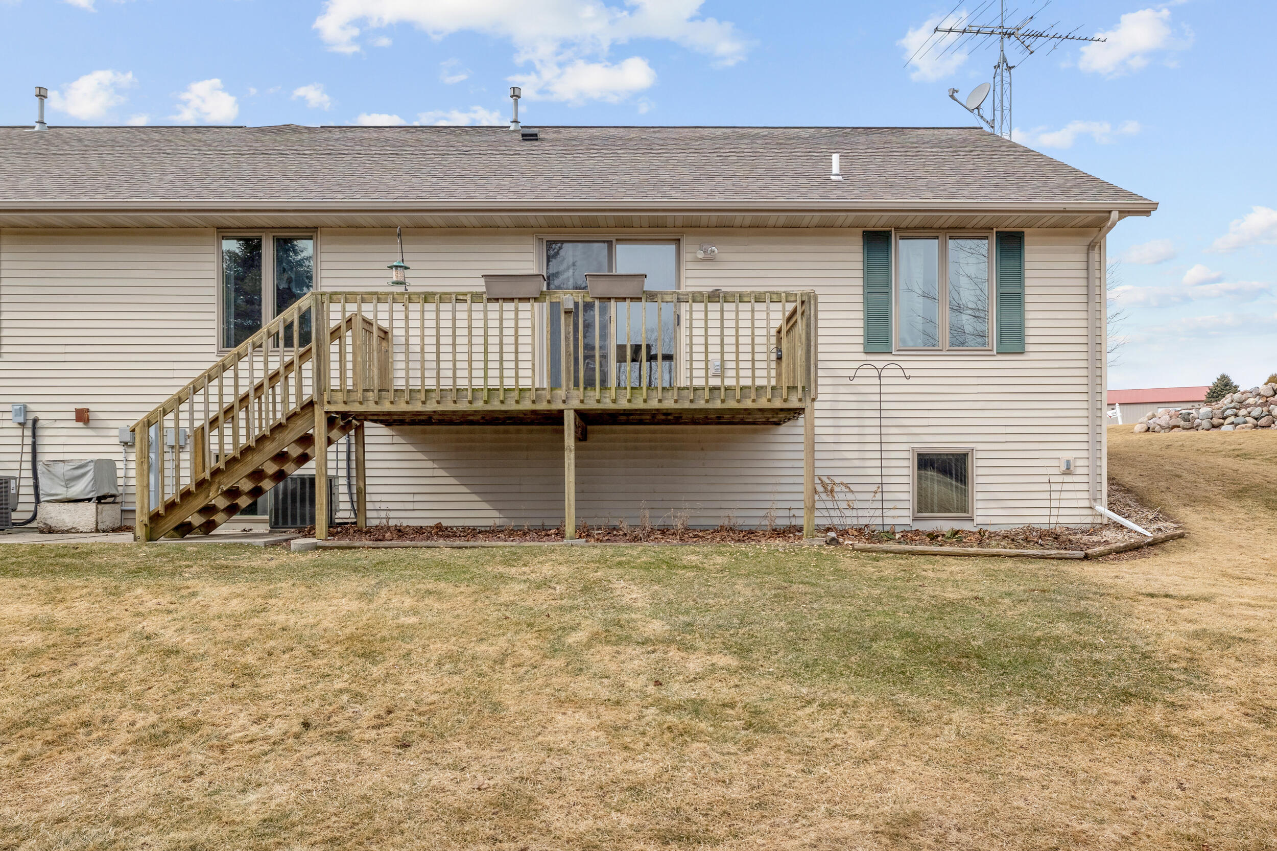 1105 Linden Street, Unit 1107 Cleveland, WI 53015 - Photo 45 of 47 1107 Deck
