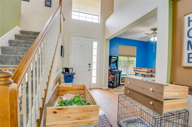 a view of a livingroom with furniture