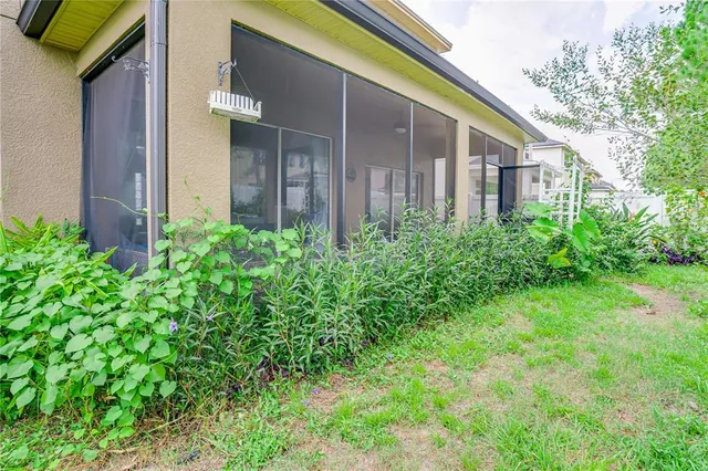 $299,900 | 14210 Wake Robin Drive, Brooksville, FL 34604