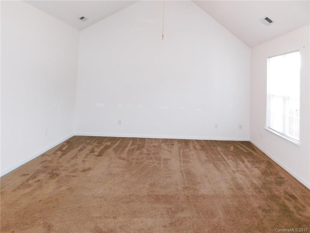 7804 Ebony Road Charlotte, NC 28216 - Photo 3 of 19 Gallery Image 3