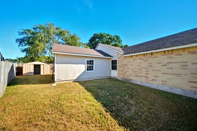 $237,500 | 5406 Fairview Forest Drive, Houston, TX 77088