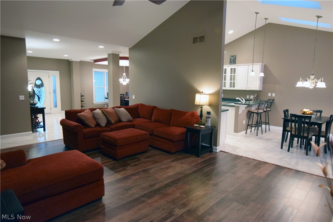 105 Riviera Court Warren, OH 44484 - Photo 10 of 31 Gallery Image 10