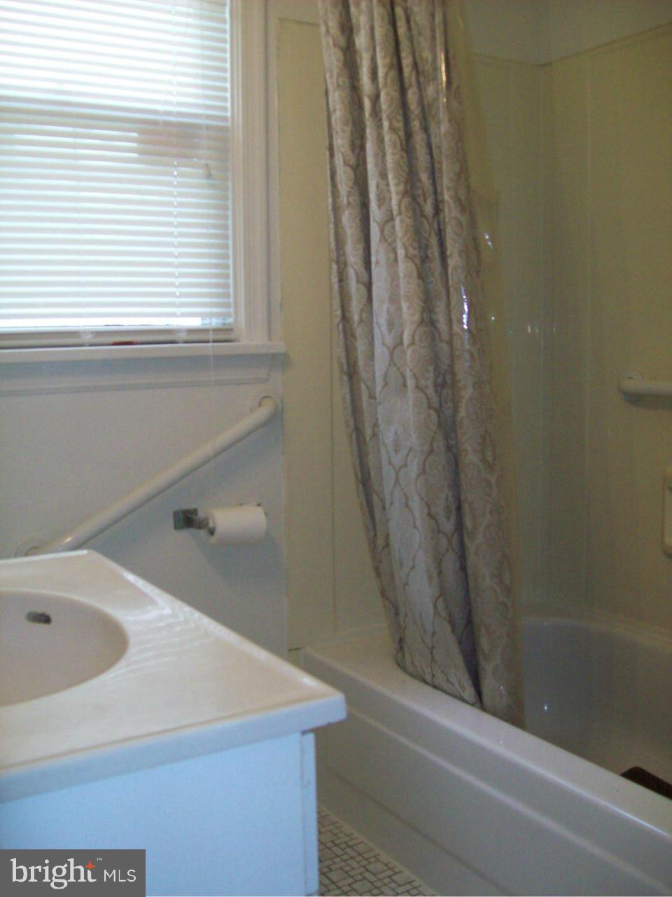 12307 Livingston Street Silver Spring, MD 20902 - Photo 9 of 14 Bath