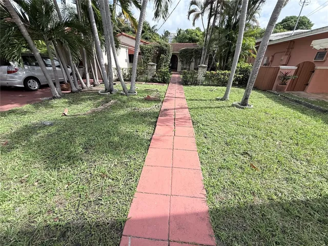 $1,000,000 | 9125 Byron Avenue, Surfside, FL 33154