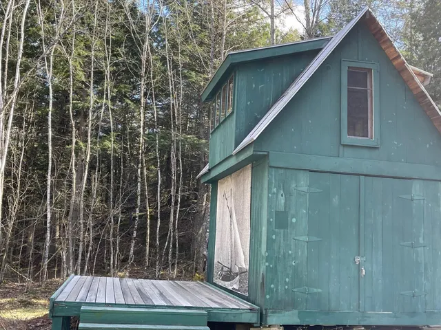 $168,000 | 56 Camden Road, Hope, ME 04847