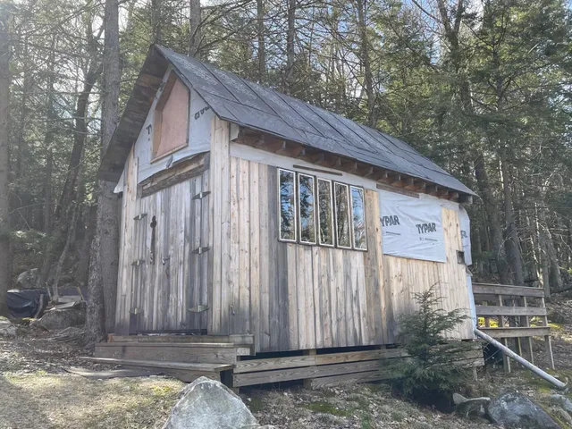 $168,000 | 56 Camden Road, Hope, ME 04847