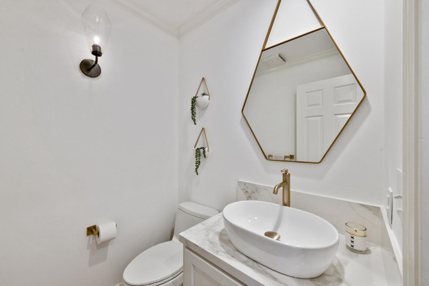 751 Partridge Avenue Menlo Park, CA 94025 - Photo 28 of 37 a bathroom with a sink toilet and a mirror