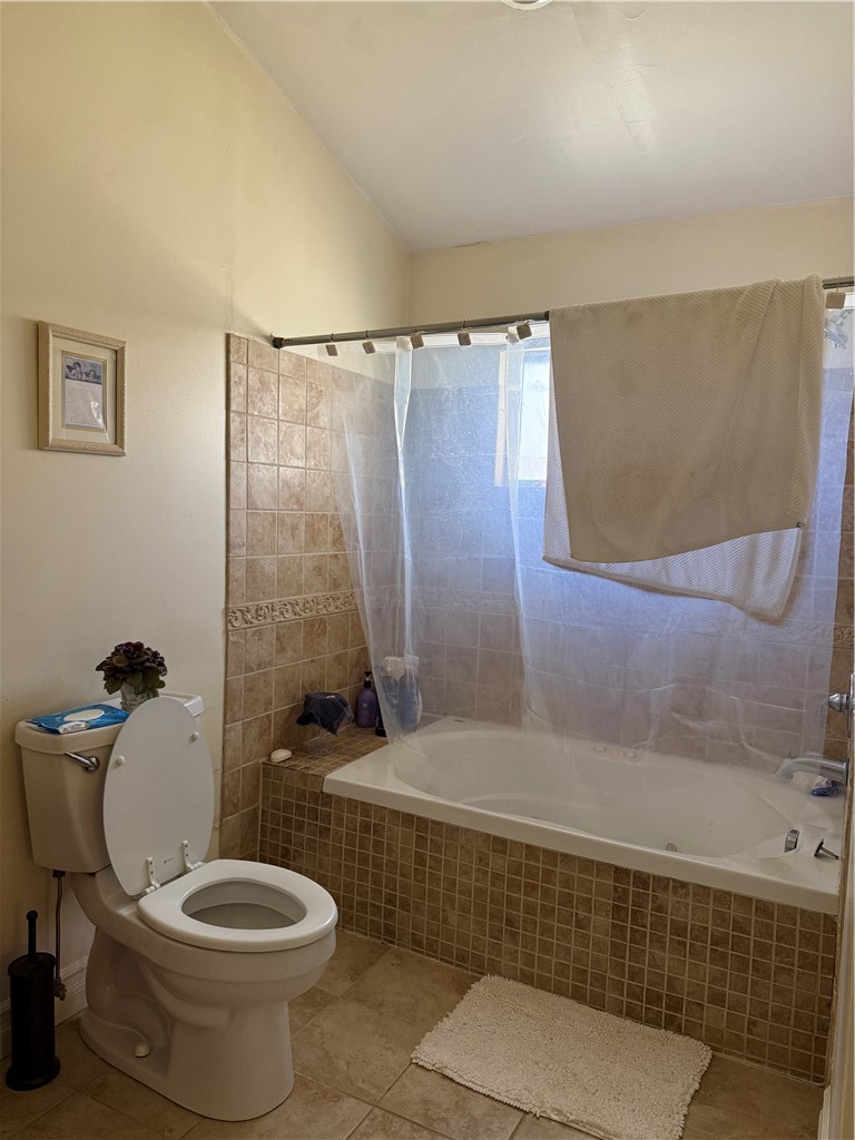 817 Tower Hill Road North Kingstown, RI 02852 - Photo 12 of 23