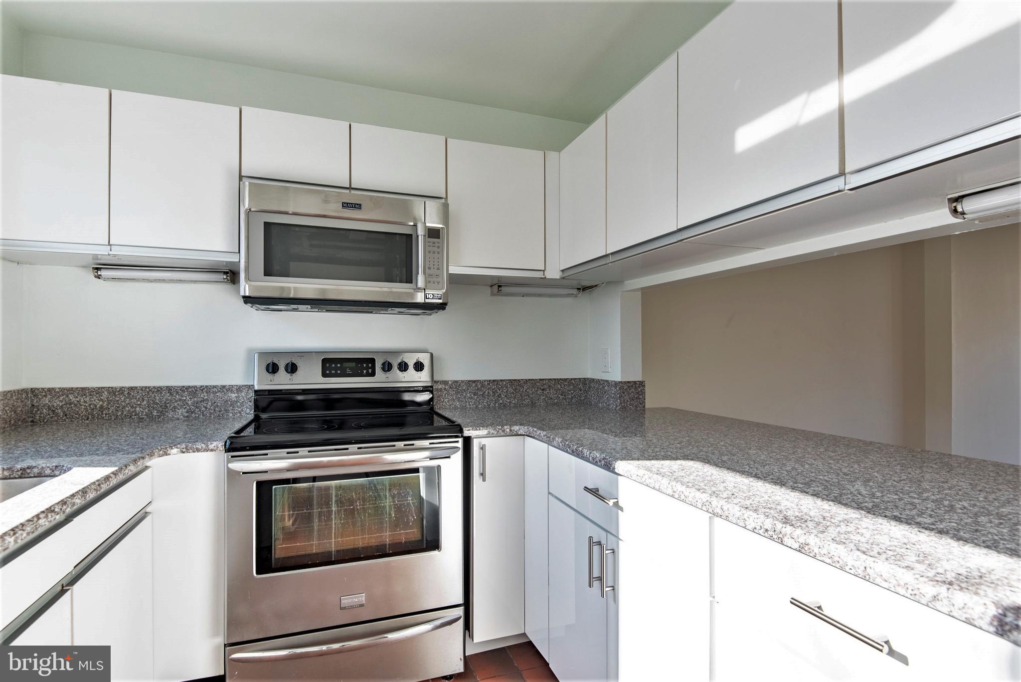 327 Monroe Street, Unit B Philadelphia, PA 19147 - Photo 12 of 24