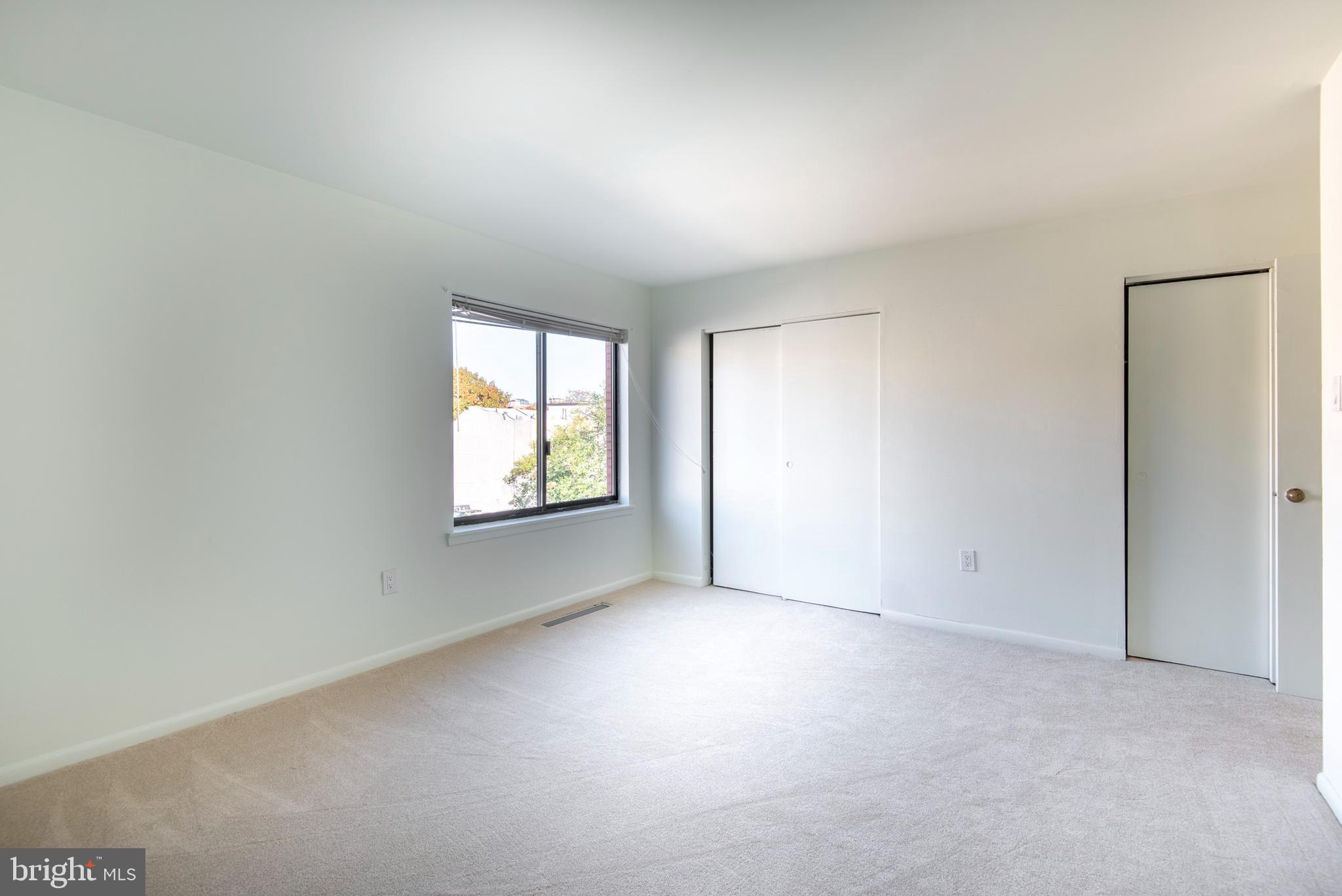 327 Monroe Street, Unit B Philadelphia, PA 19147 - Photo 20 of 24