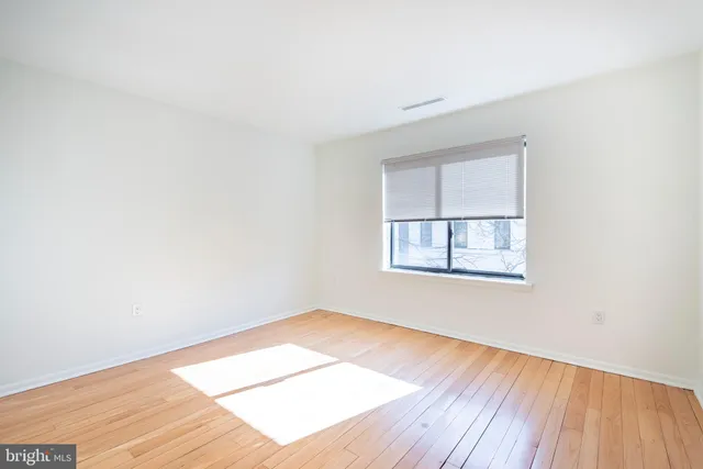 $3,515 | 327 Monroe Street, Unit B, Philadelphia, PA 19147