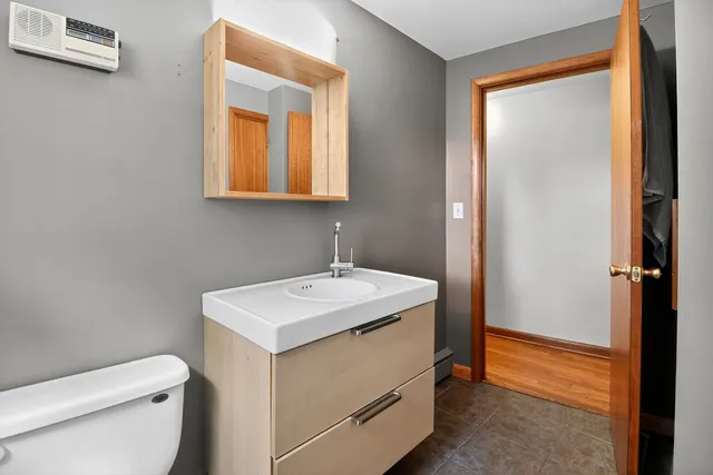 $167,500 | 218 South Rockford Avenue, Rockford, IL 61104