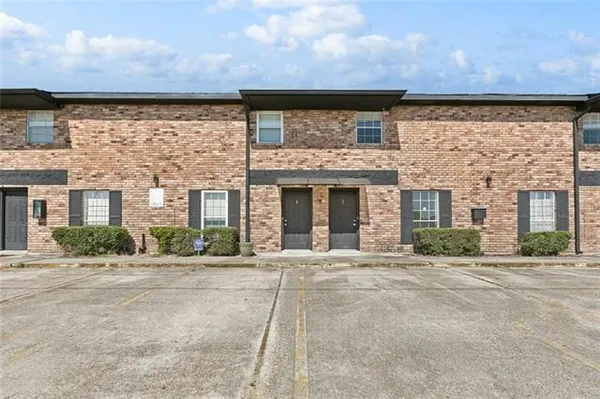 $1,350 | 4101 Delaware Avenue, Unit 6, Kenner, LA 70065