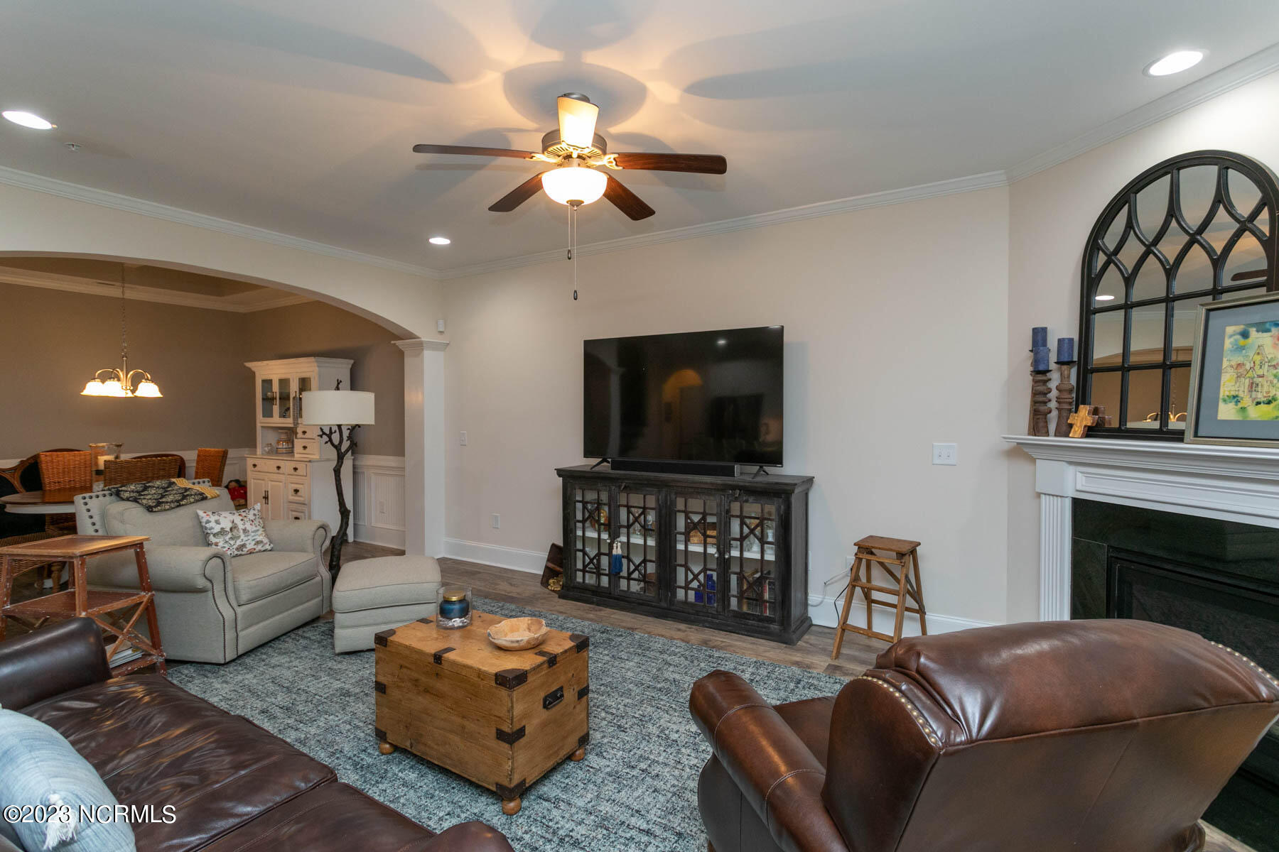 120 Winged Foot Road Pinehurst, NC 28374 - Photo 8 of 50 living room5