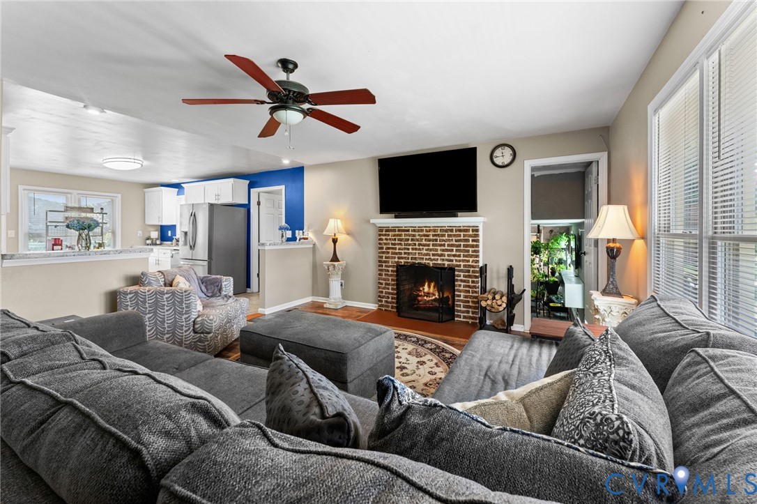 7152 South Quay Road Suffolk, VA 23437 - Photo 3 of 59