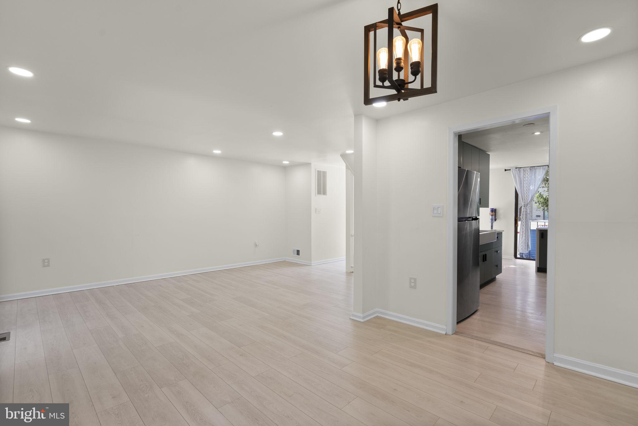 8002 Inverness Ridge Road Potomac, MD 20854 - Photo 11 of 46