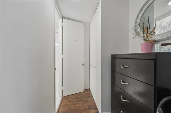 $1,950 | 405 North Wabash Avenue, Unit 1812, Chicago, IL 60611