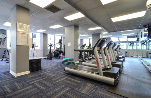 $1,950 | 405 North Wabash Avenue, Unit 1812, Chicago, IL 60611