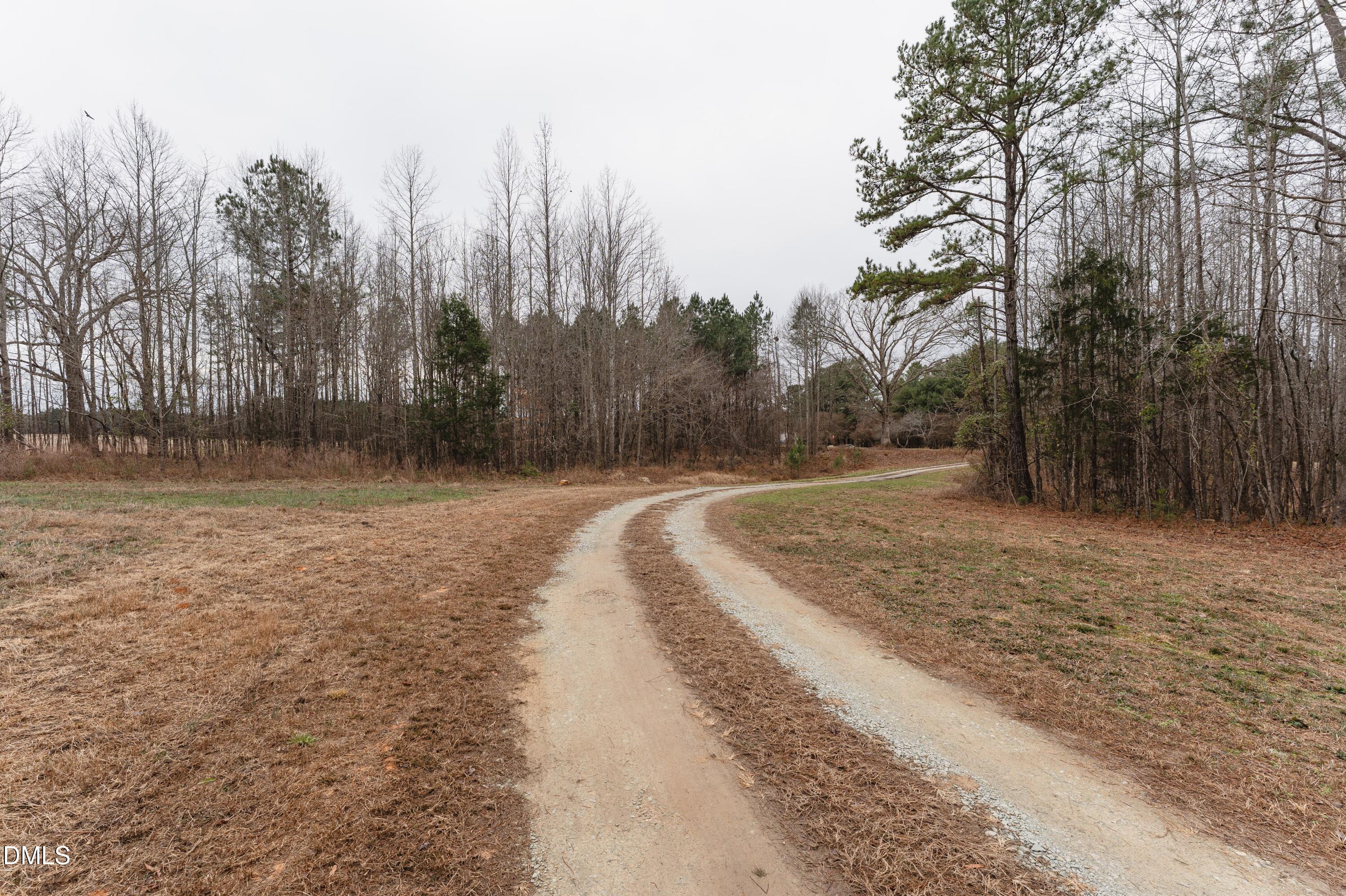 1519 Oxford Road Roxboro, NC 27574 - Photo 6 of 13 DSC06492