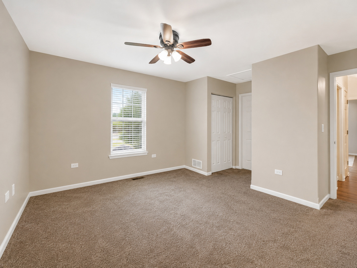 3159 Saganashkee Lane Naperville, IL 60564 - Photo 10 of 15