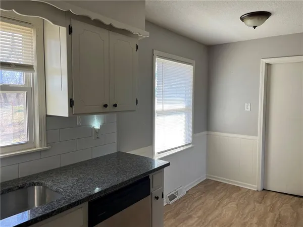 $222,500 | 33915 West 83rd Street, De Soto, KS 66018