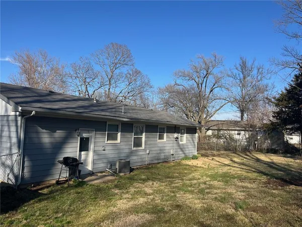 $222,500 | 33915 West 83rd Street, De Soto, KS 66018