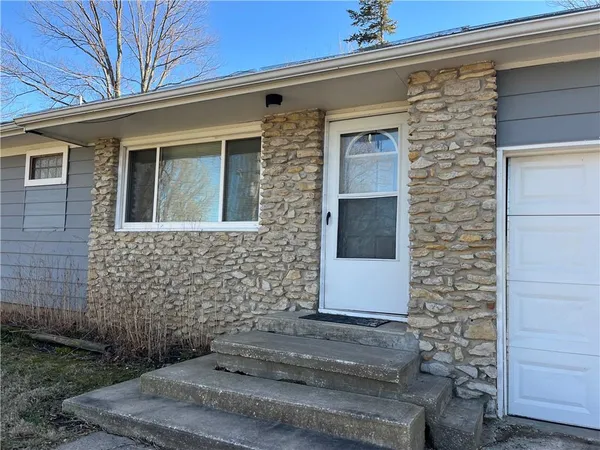 $222,500 | 33915 West 83rd Street, De Soto, KS 66018