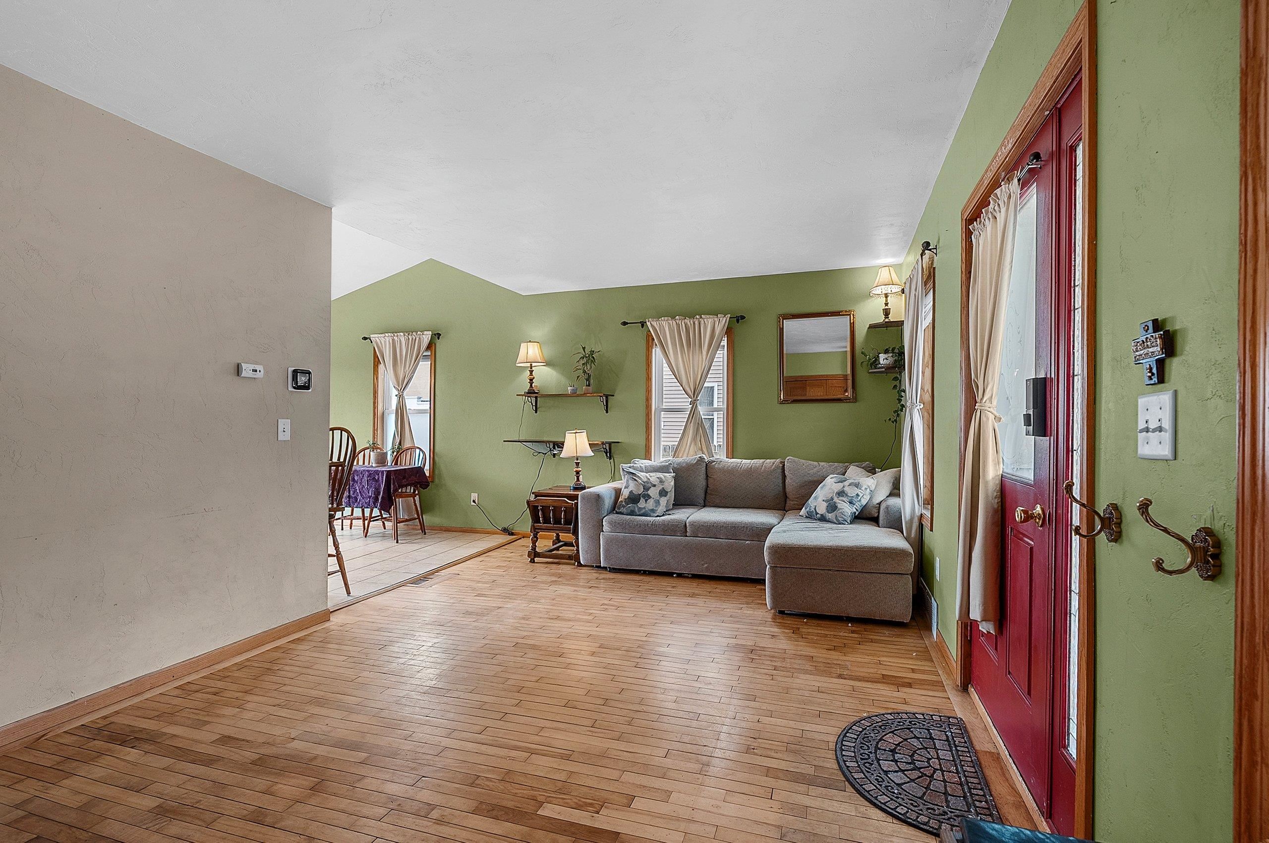 836 West 8th Street Appleton, WI 54914 - Photo 12 of 26