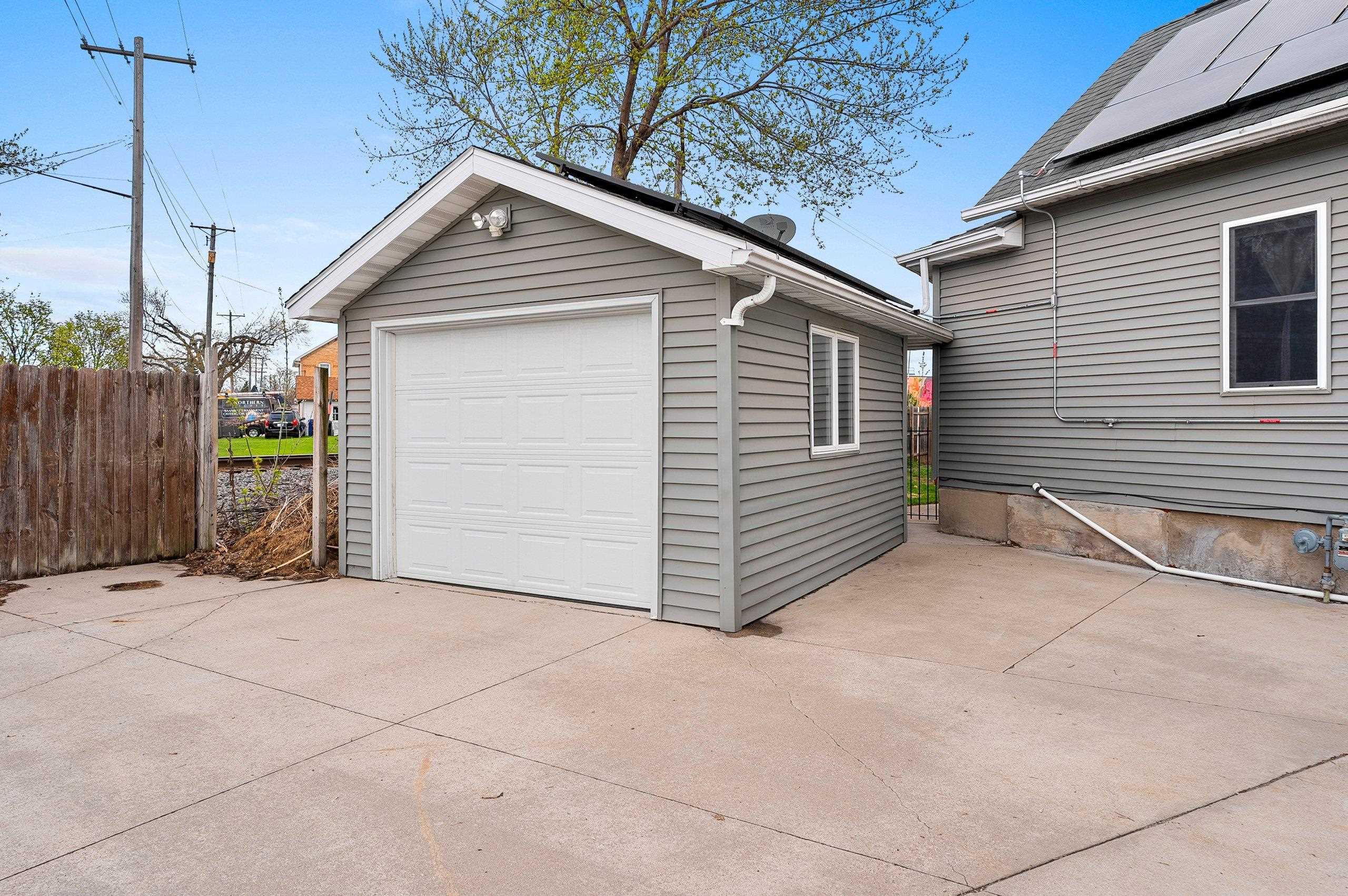 836 West 8th Street Appleton, WI 54914 - Photo 6 of 26