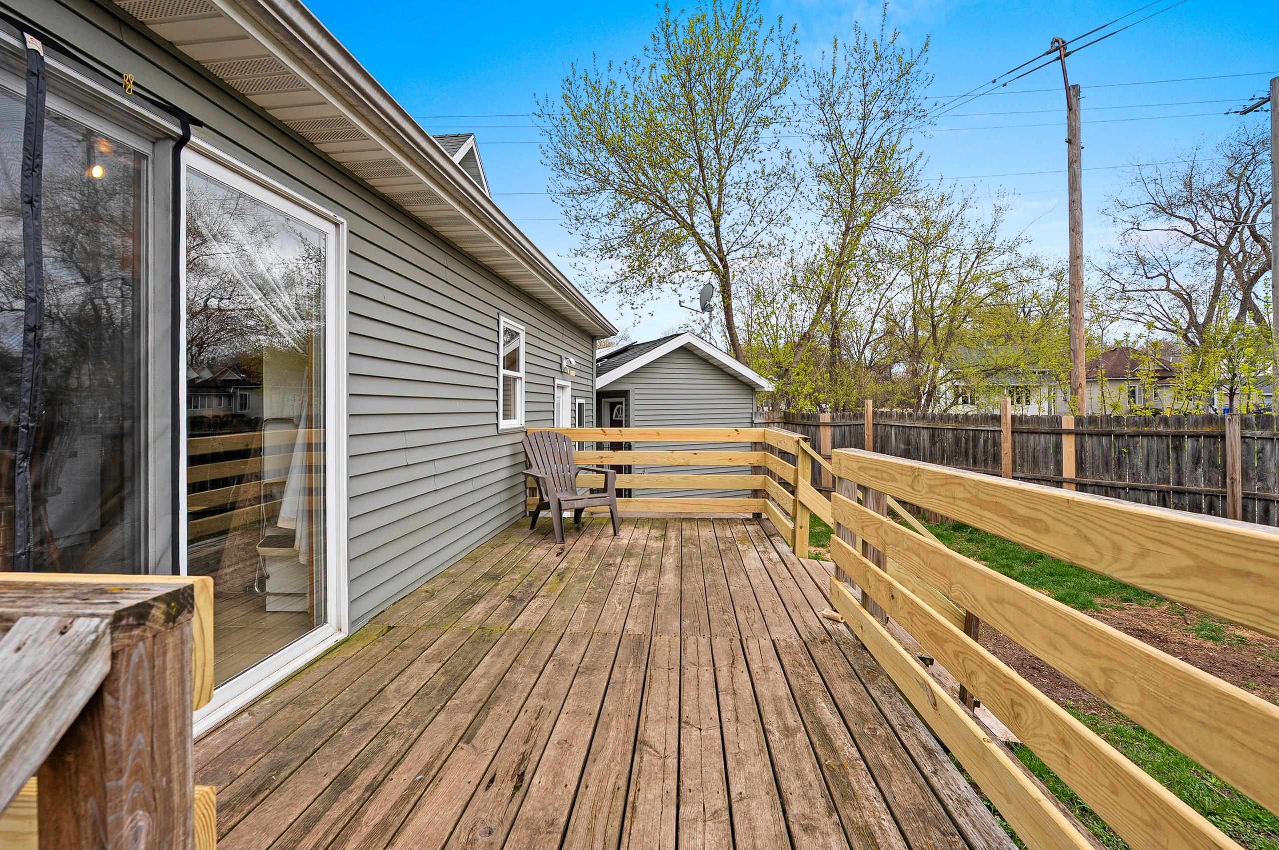 836 West 8th Street Appleton, WI 54914 - Photo 7 of 26