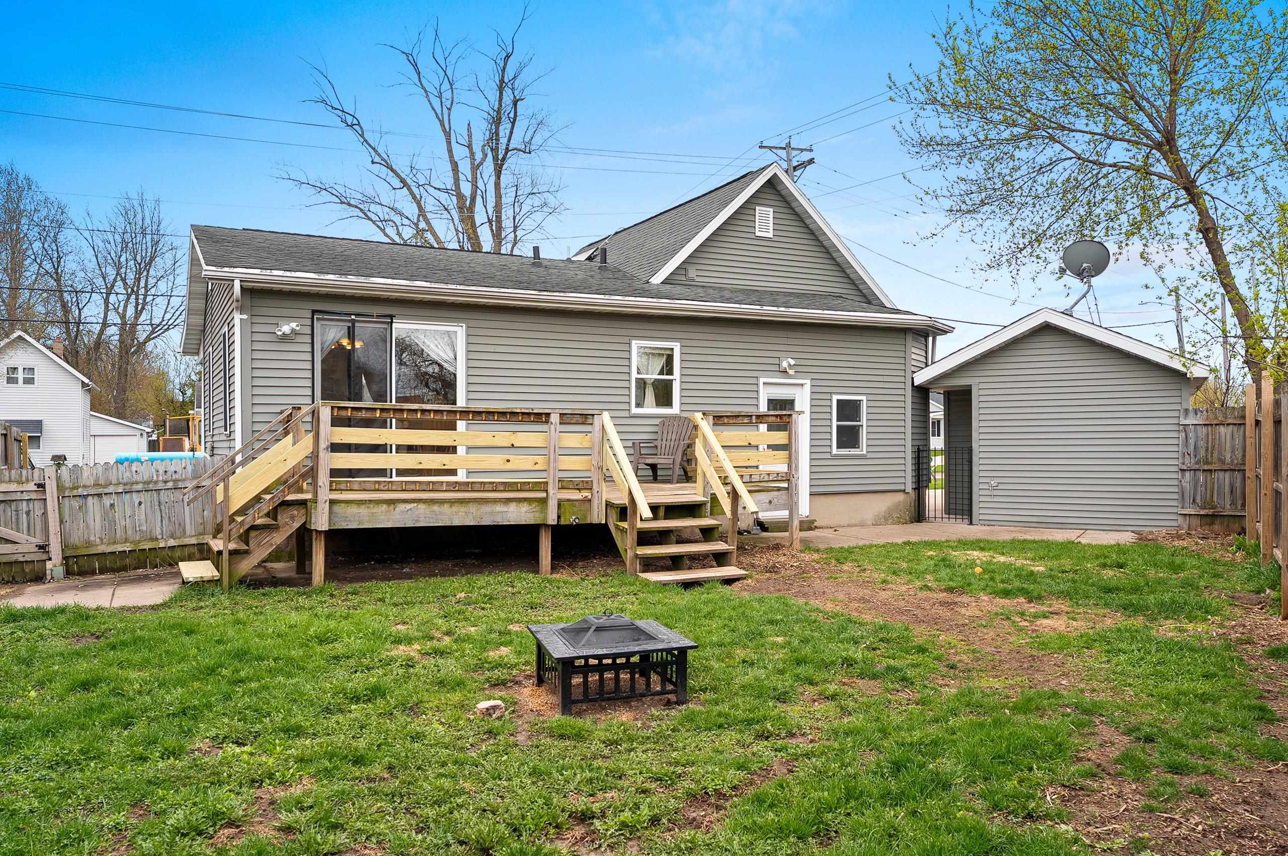 836 West 8th Street Appleton, WI 54914 - Photo 9 of 26