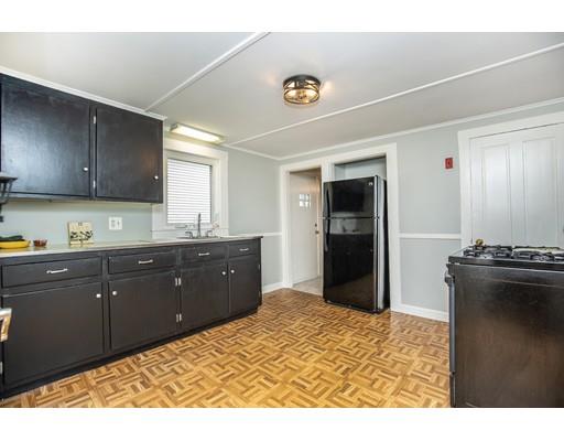 16 Rice Street Salem, MA 01970 - Photo 8 of 19 Gallery Image 8