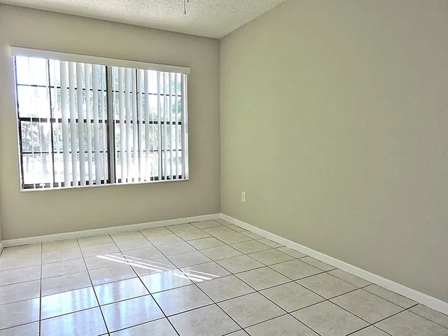 $2,500 | 5040 Society Place East, Unit E, West Palm Beach, FL 33415