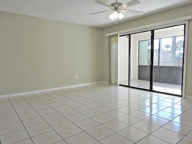 $2,500 | 5040 Society Place East, Unit E, West Palm Beach, FL 33415