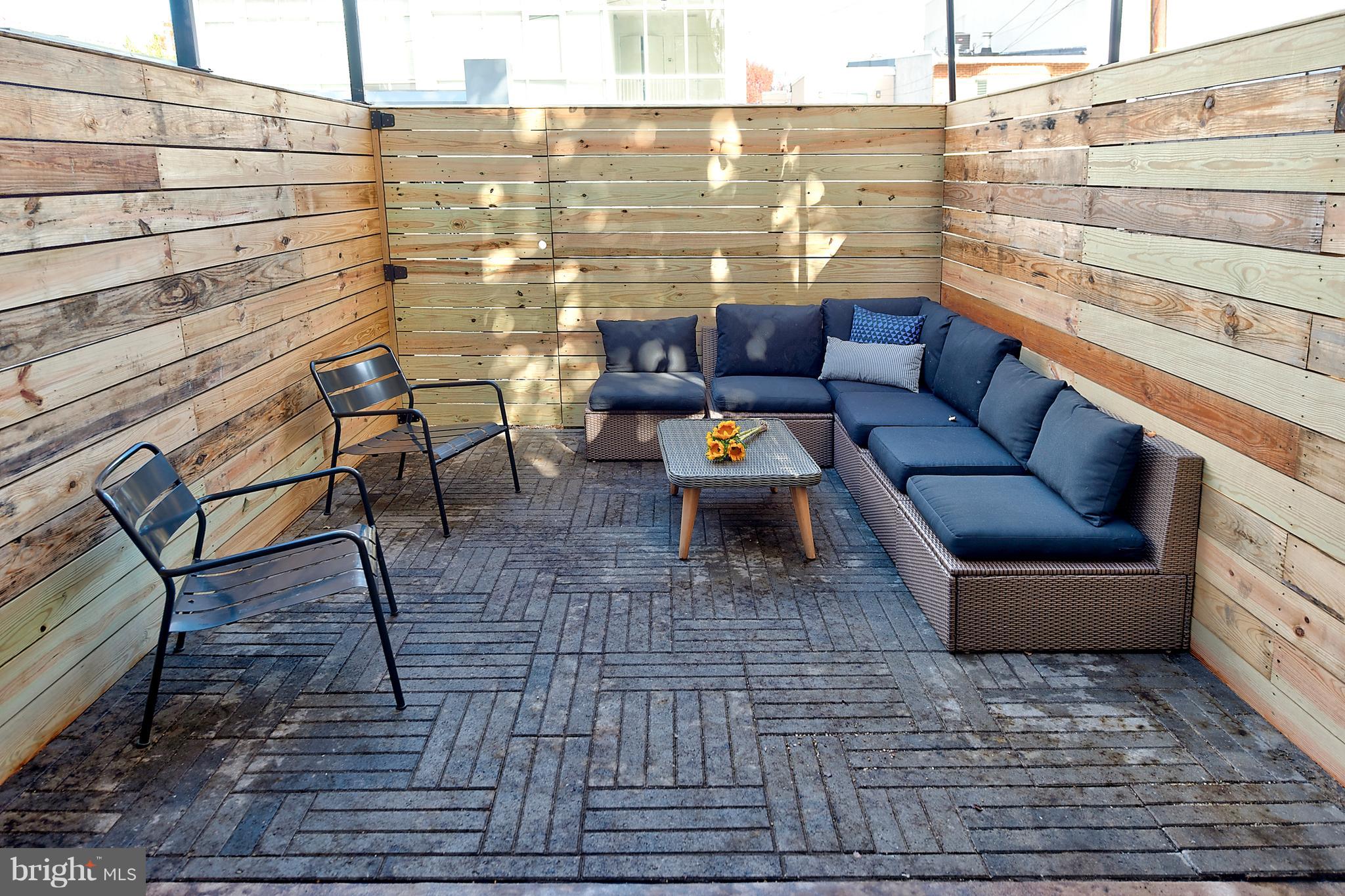 443 Ridge Street Northwest Washington, DC 20001 - Photo 18 of 47