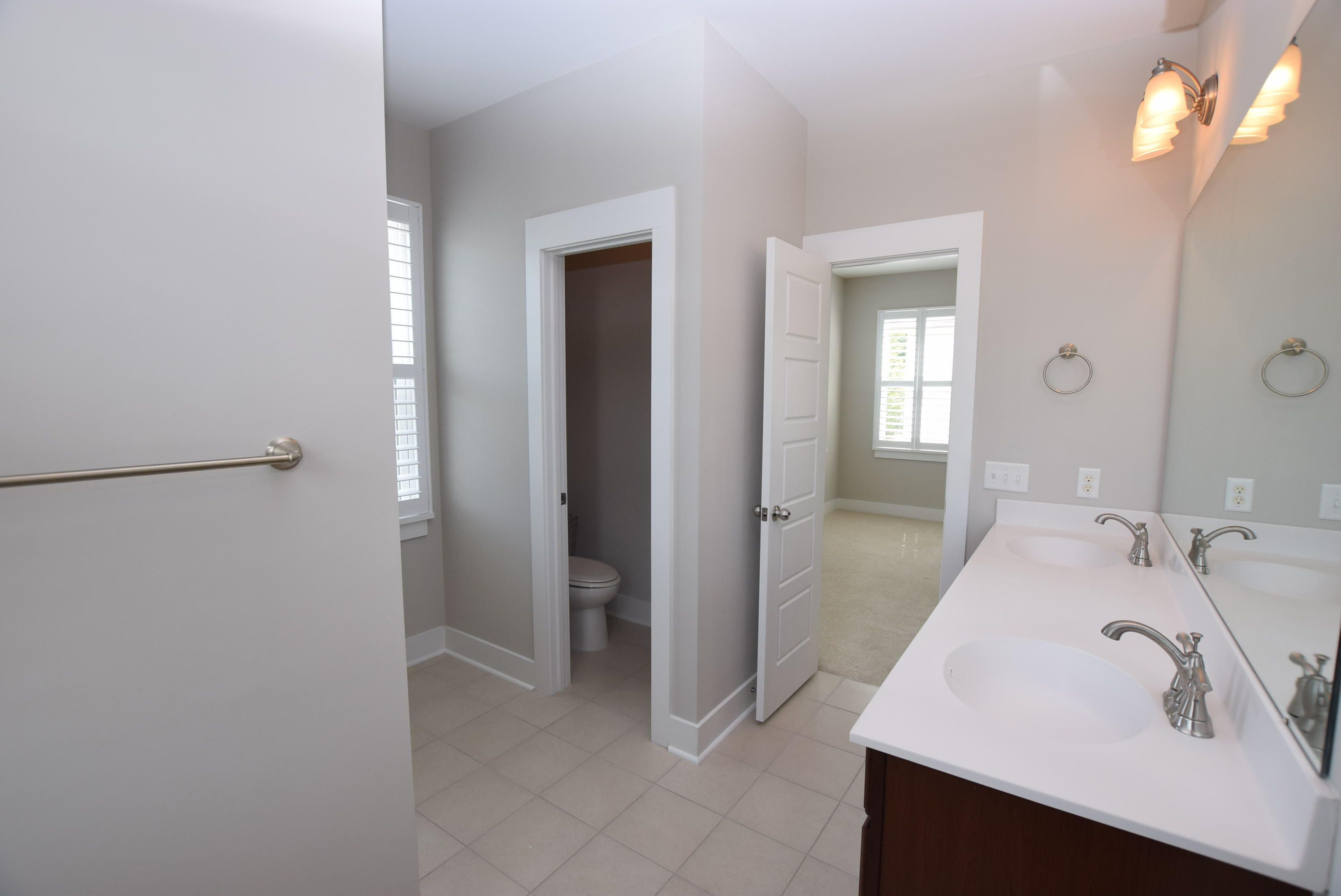 514 Cross Park Lane Summerville, SC 29486 - Photo 22 of 41 with ceramic tile