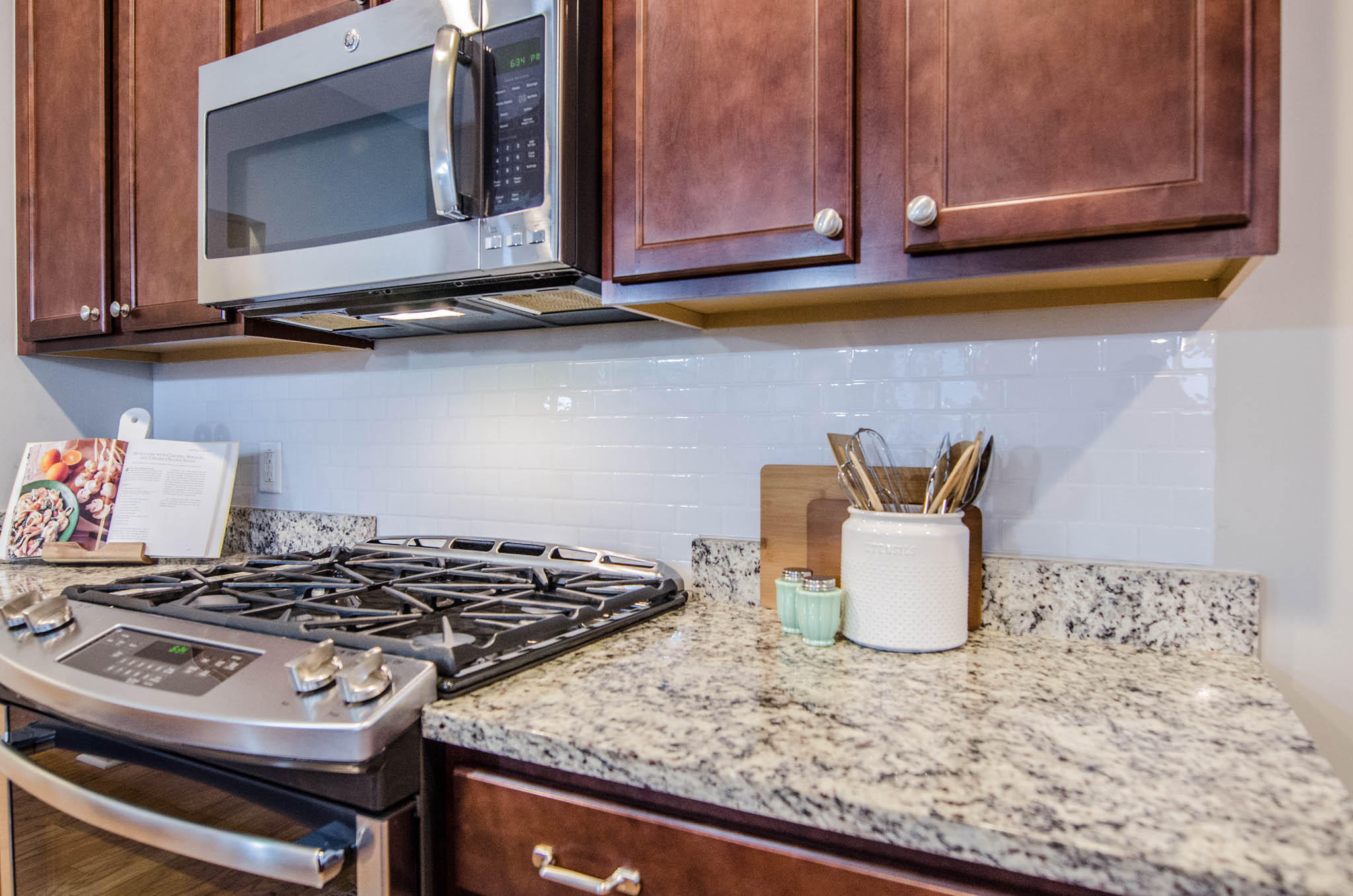 514 Cross Park Lane Summerville, SC 29486 - Photo 9 of 41 Granite Countertops