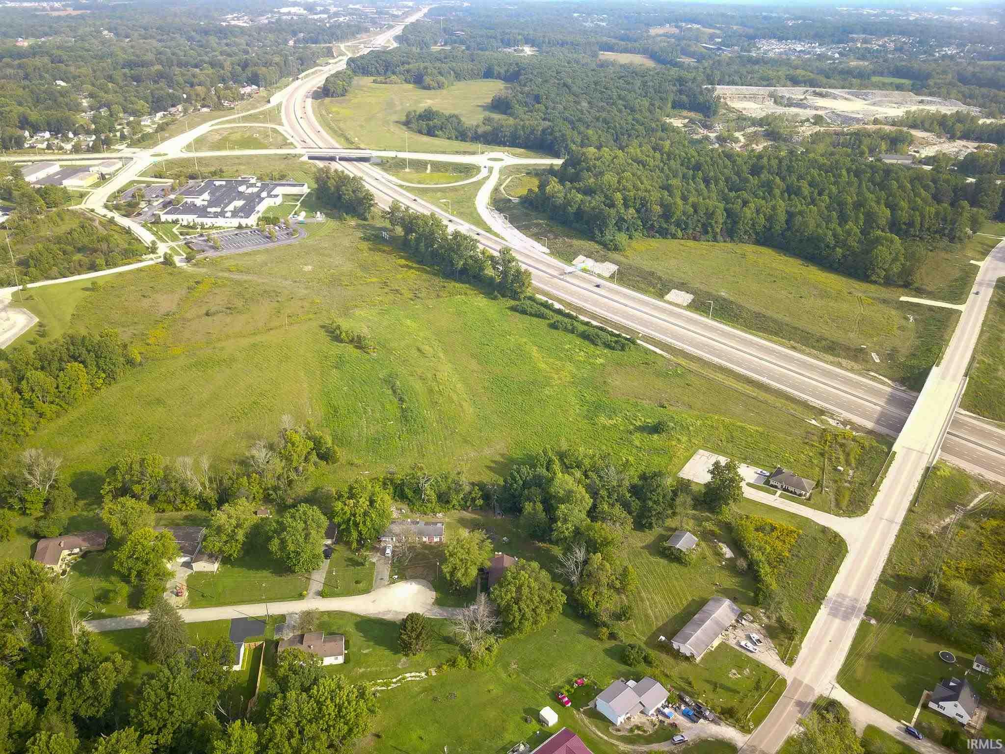 4330 South Rockport Road Bloomington, IN 47403 - Photo 3 of 4