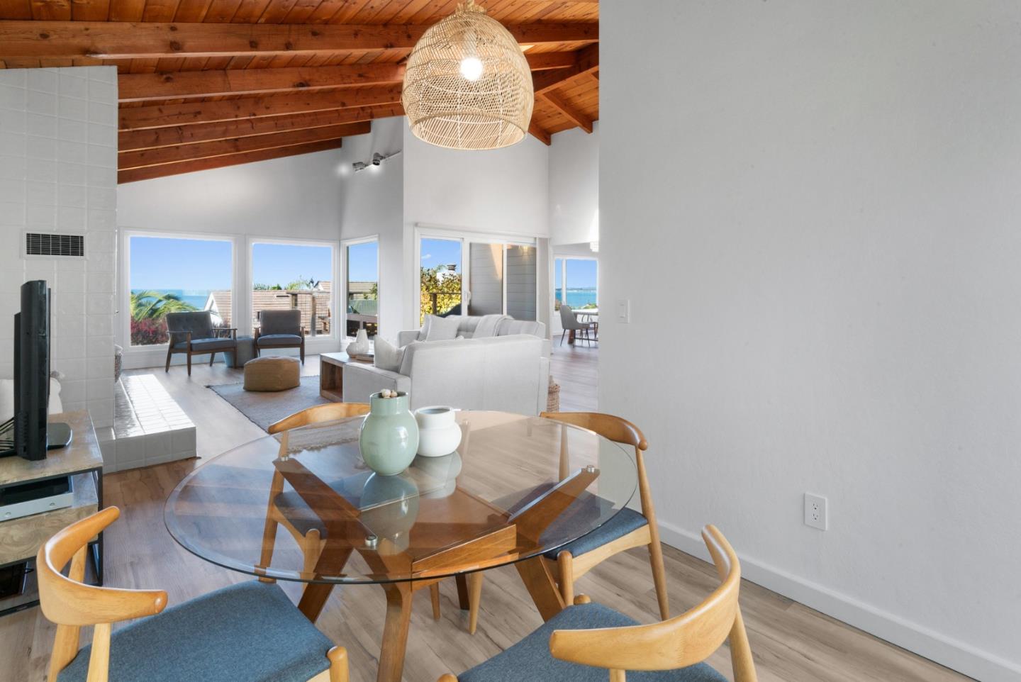 1102 Vía Tornasol Aptos, CA 95003 - Photo 14 of 67