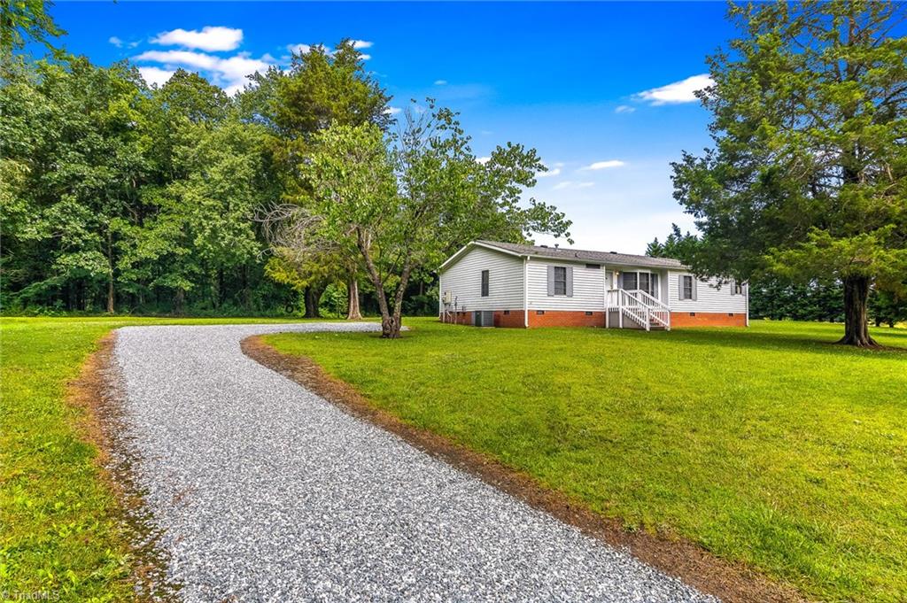 6216 Davis Mill Road Randleman, NC 27317 - Photo 3 of 30 Gallery Image 3