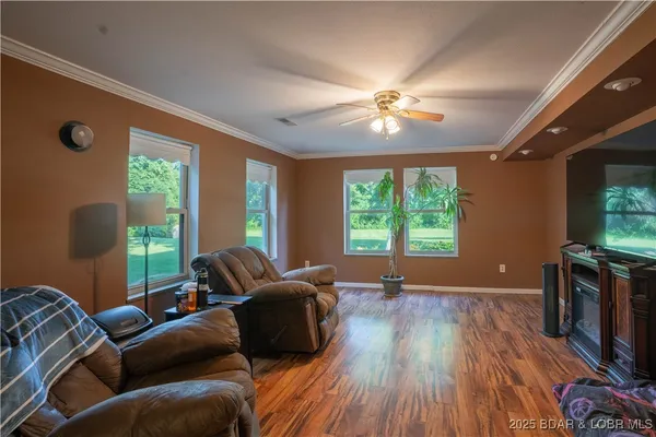 $435,000 | 23111 Lange Road, Cole Camp, MO 65325