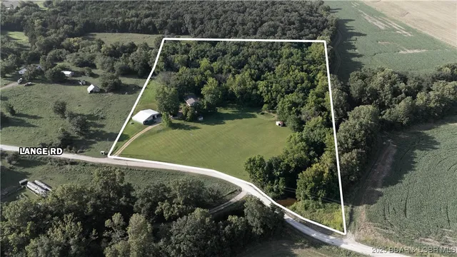 $449,000 | 23111 Lange Road, Cole Camp, MO 65325