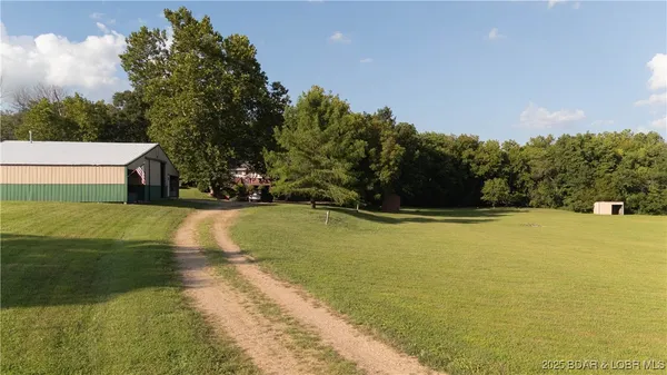 $435,000 | 23111 Lange Road, Cole Camp, MO 65325