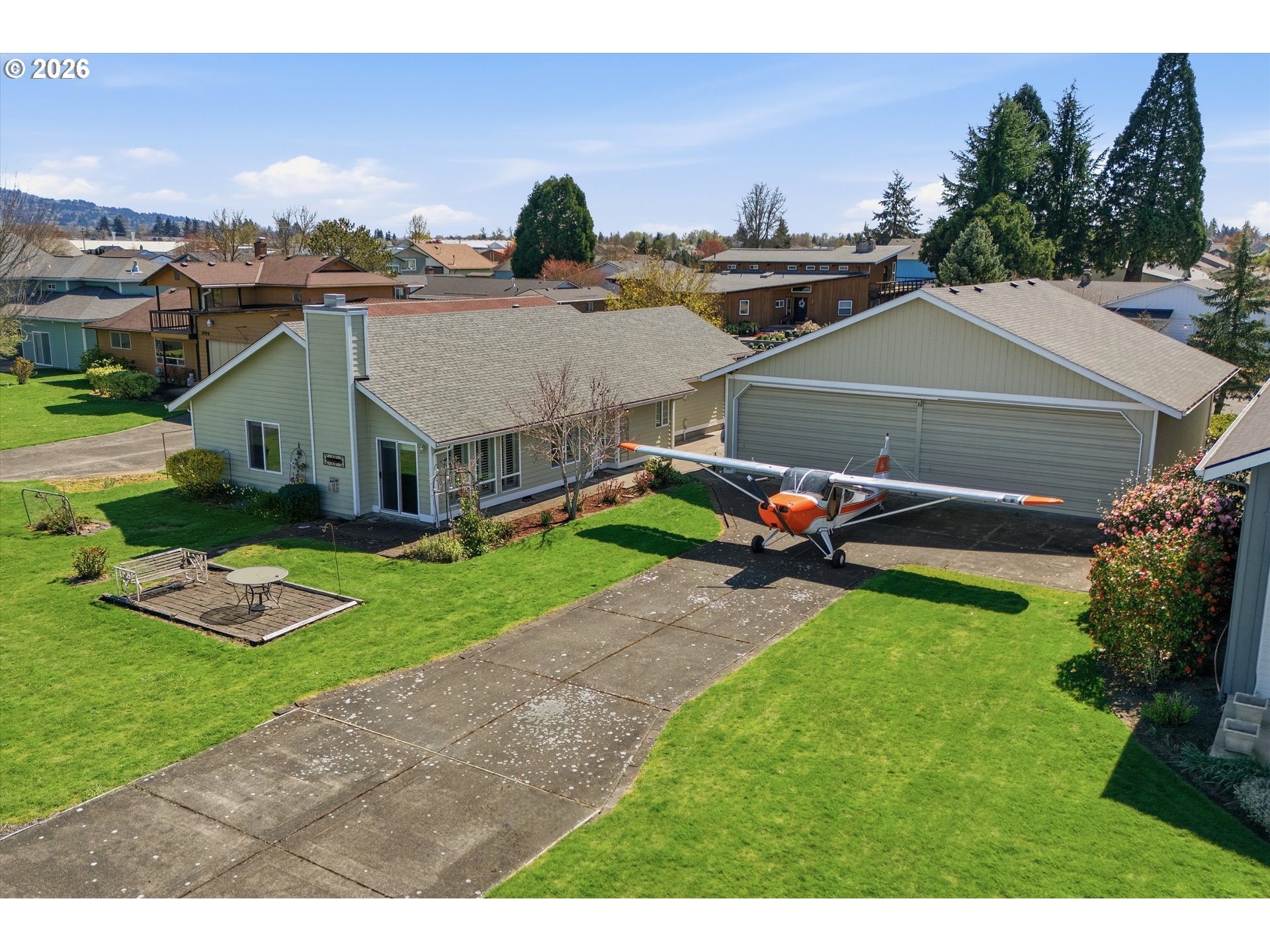 834 Cessna Street Independence, OR 97351 - Photo 1 of 33