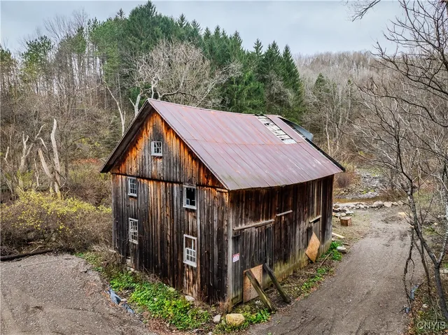 $215,000 | 3883 Highway 28, Herkimer, NY 13350