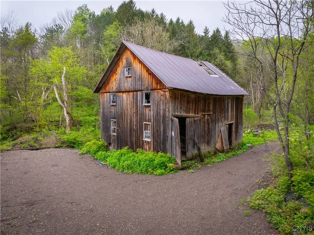 $215,000 | 3883 Highway 28, Herkimer, NY 13350