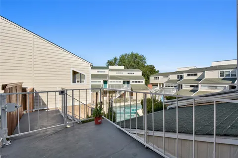 $2,250 | 1818 South Lakeshore Boulevard, Unit 30, Austin, TX 78741