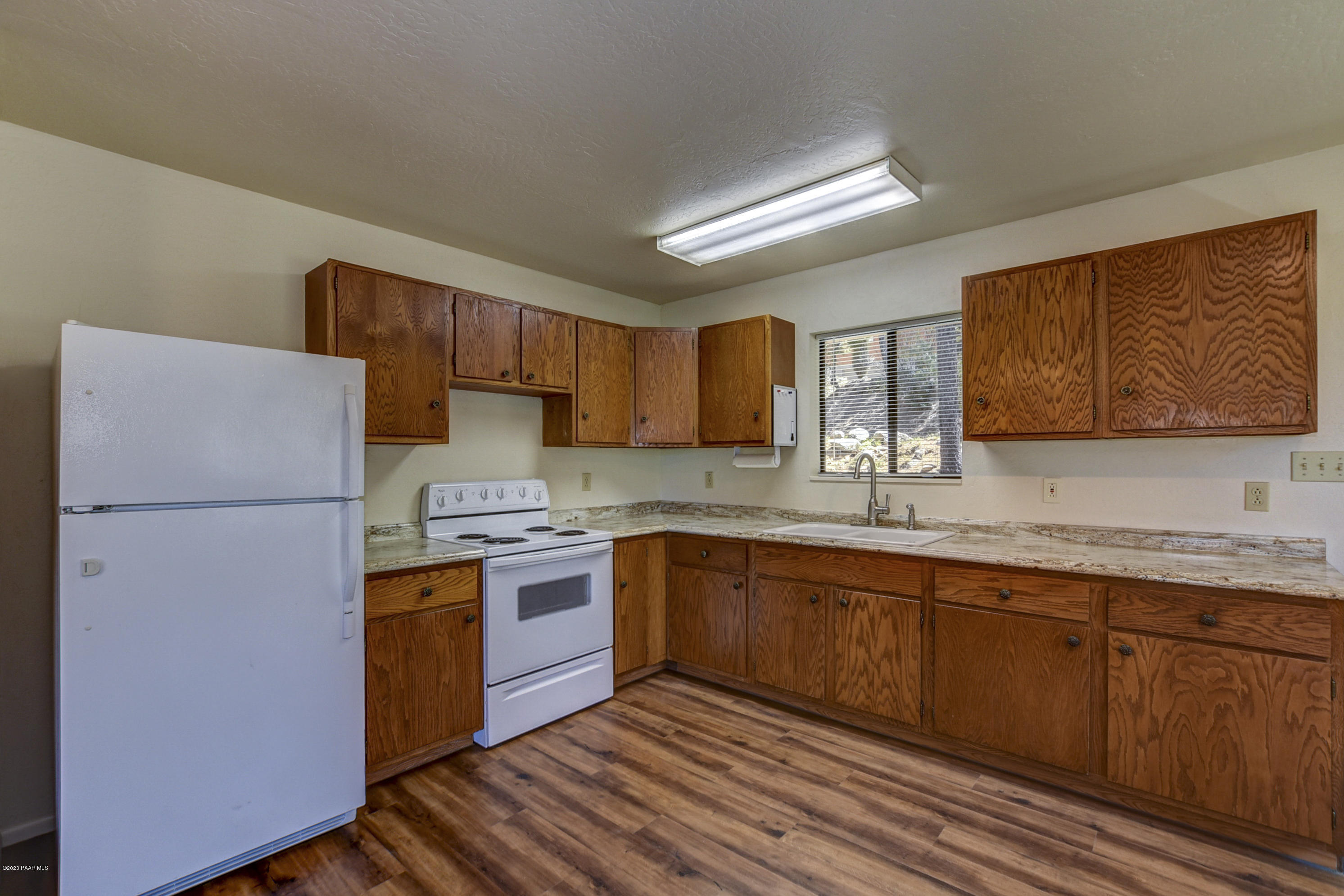 4574 South Wilder Road Prescott, AZ 86303 - Photo 11 of 23 Kitchen 3