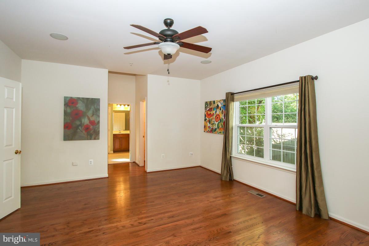 5918 Walton Road Bethesda, MD 20817 - Photo 13 of 29 Bedroom (Master)