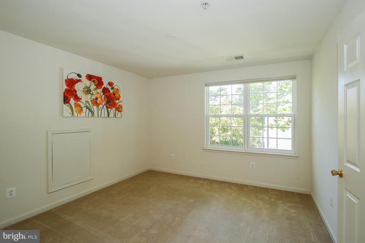 5918 Walton Road Bethesda, MD 20817 - Photo 21 of 29 Bedroom
